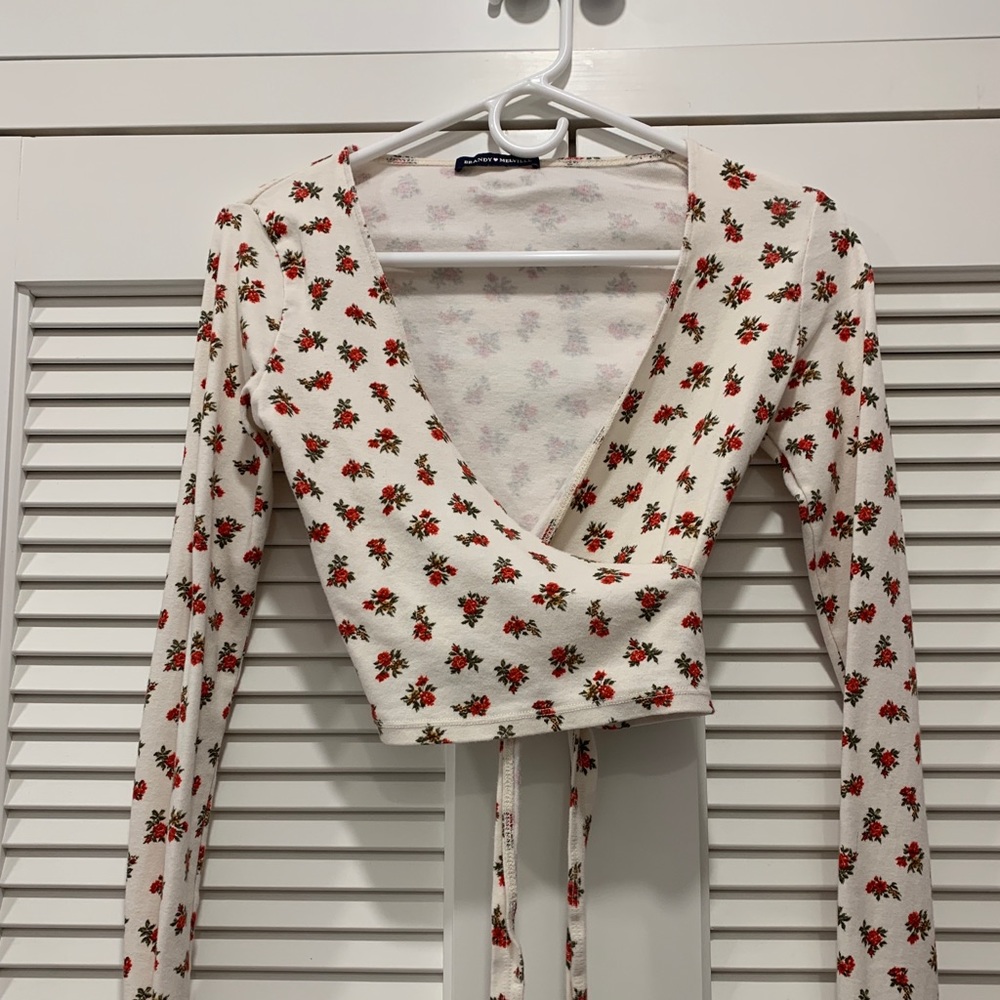 Crisscross V-neck Long Sleeve